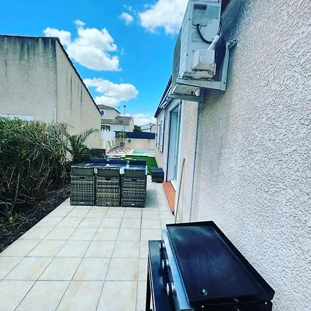 La De L'olivier Piscine Privee Et Parking