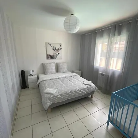 La De L'olivier Piscine Privee Et Parking Сasa de vacaciones