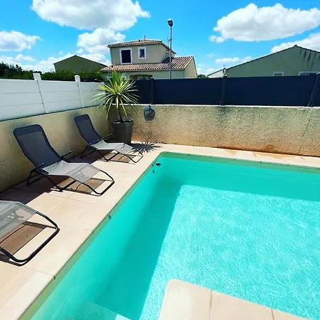 La De L'olivier Piscine Privee Et Parking