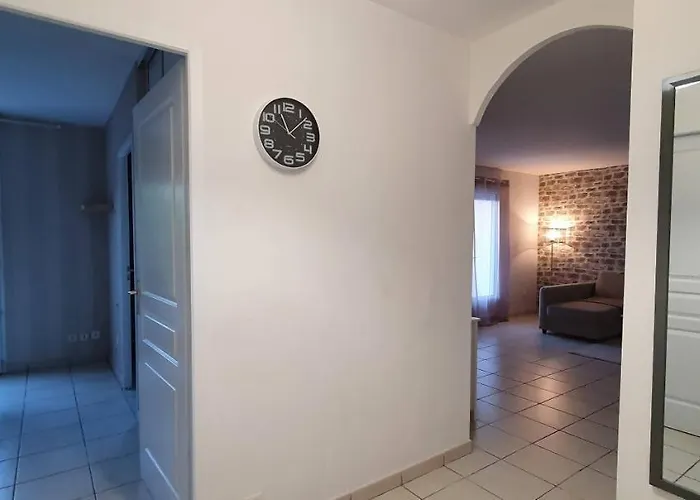 La De L'olivier Piscine Privee Et Parking *