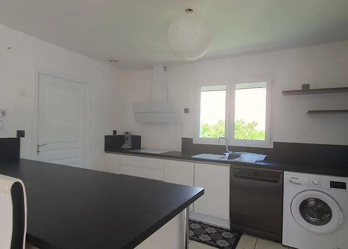 La De L'olivier Piscine Privee Et Parking Nyaraló *